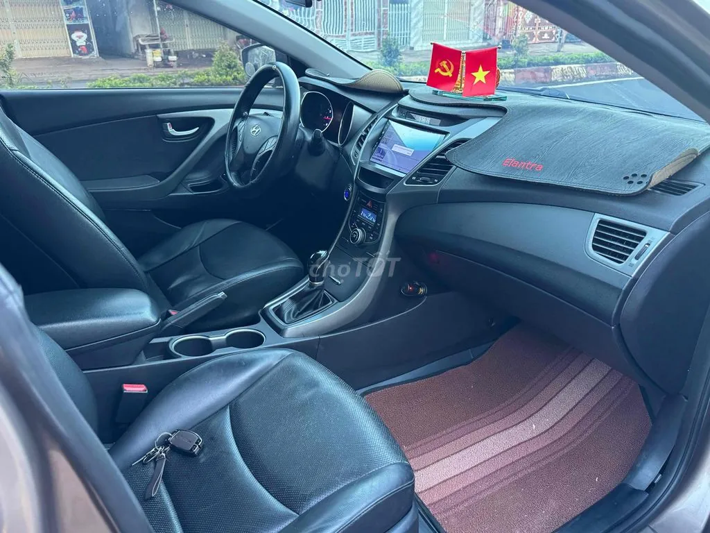 Kia Elantra 2014 photo 4