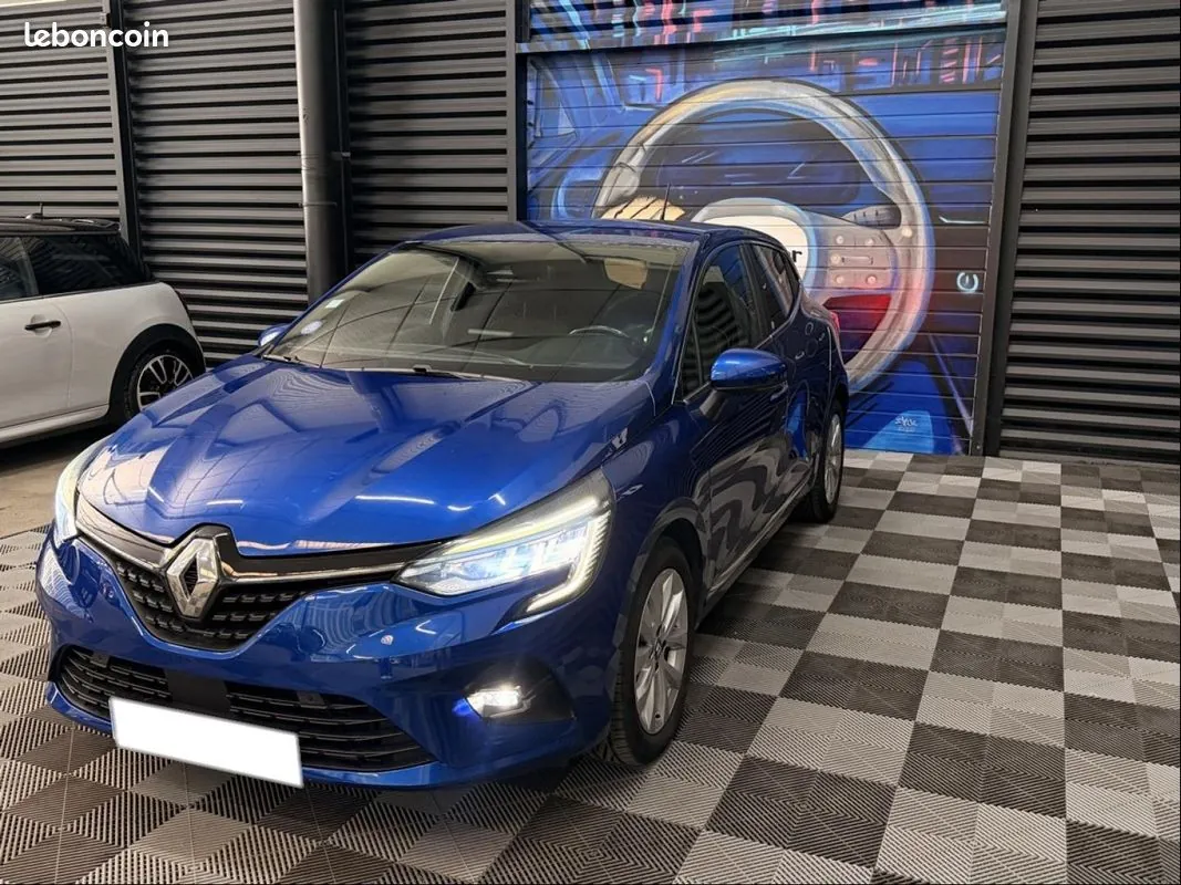 Renault Clio 2020 photo 2