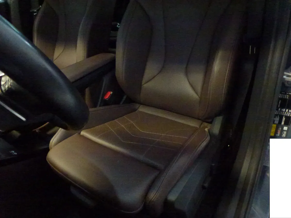 BMW 2 Series 2024 photo 3