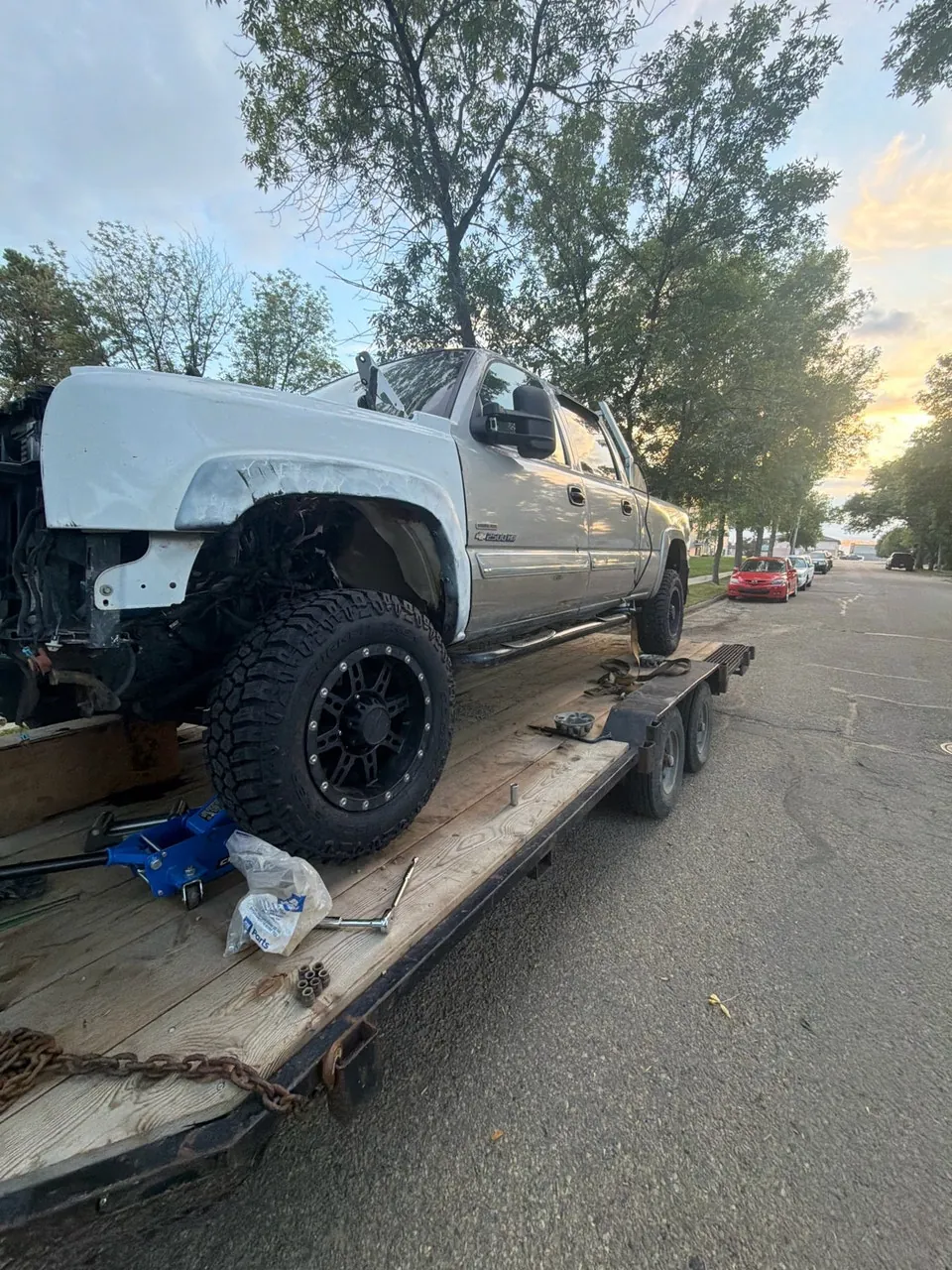 Chevrolet Suv 2004 photo 2