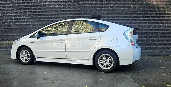 Toyota Prius 2010 photo 3