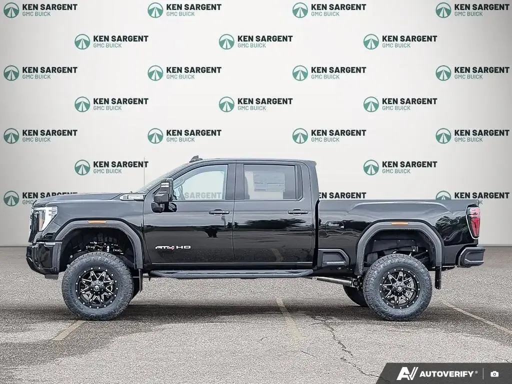 GMC Sierra 3500Hd 2026 photo 5