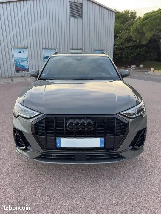 Audi Q3 2019 photo 3