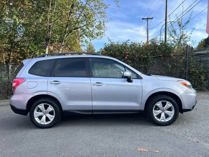 Subaru Forester 2015 photo 3