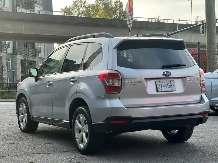 Subaru Forester 2015 photo 5