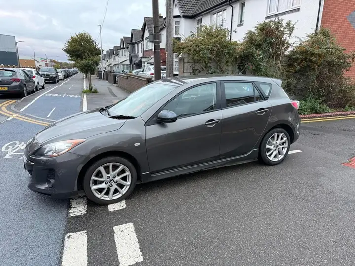 Mazda Mazda3 2013 photo 5