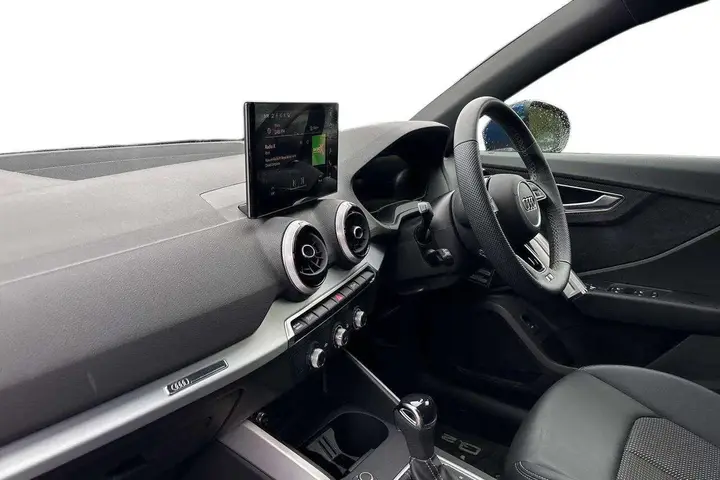 Audi Q2 2026 photo 2