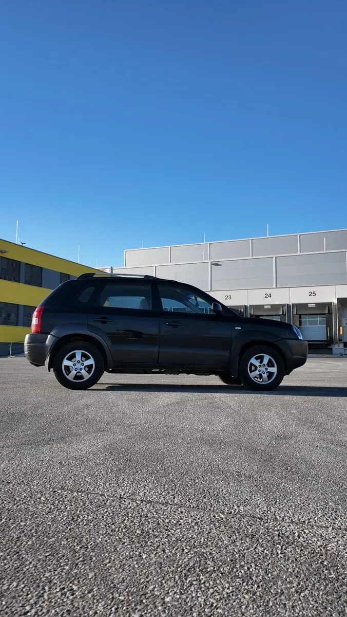 Hyundai Tucson 2005 photo 2