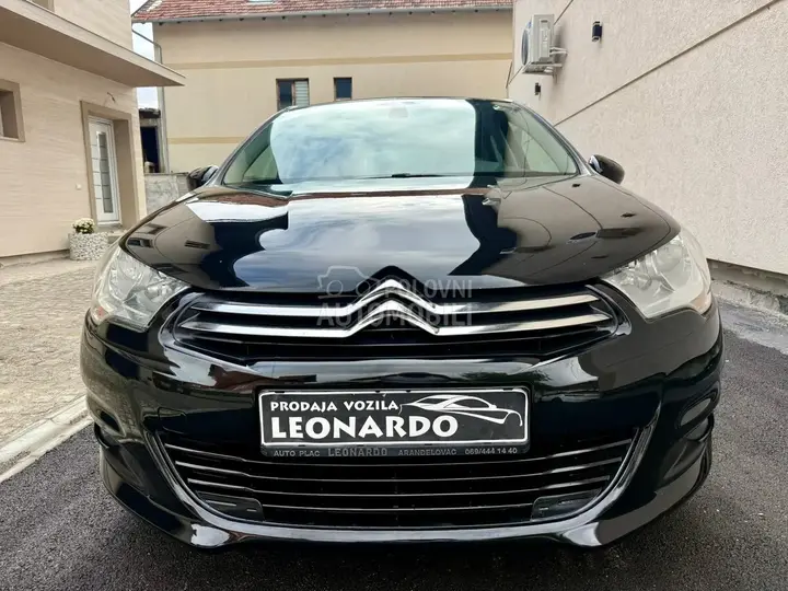 Citroen C4 2014 photo 2