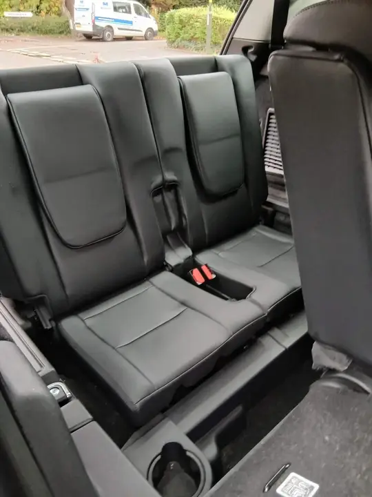 Land Rover Discovery Sport 2019 photo 3