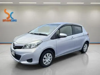 Toyota Vitz 2012 photo 4