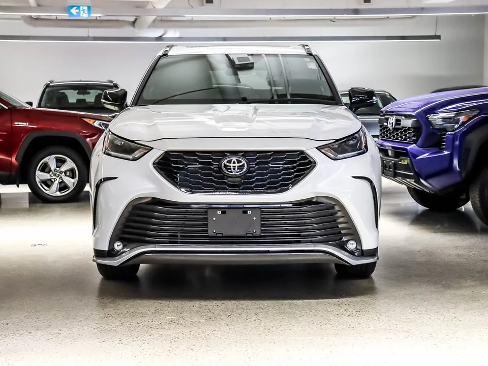 Toyota Highlander 2026 photo 2