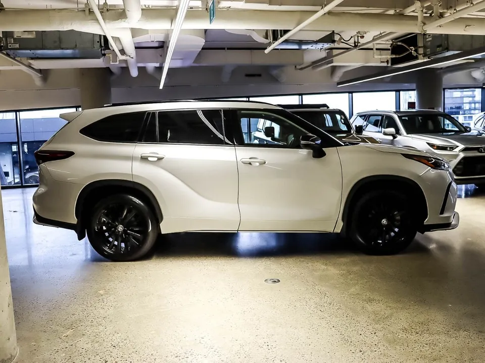 Toyota Highlander 2026 photo 3