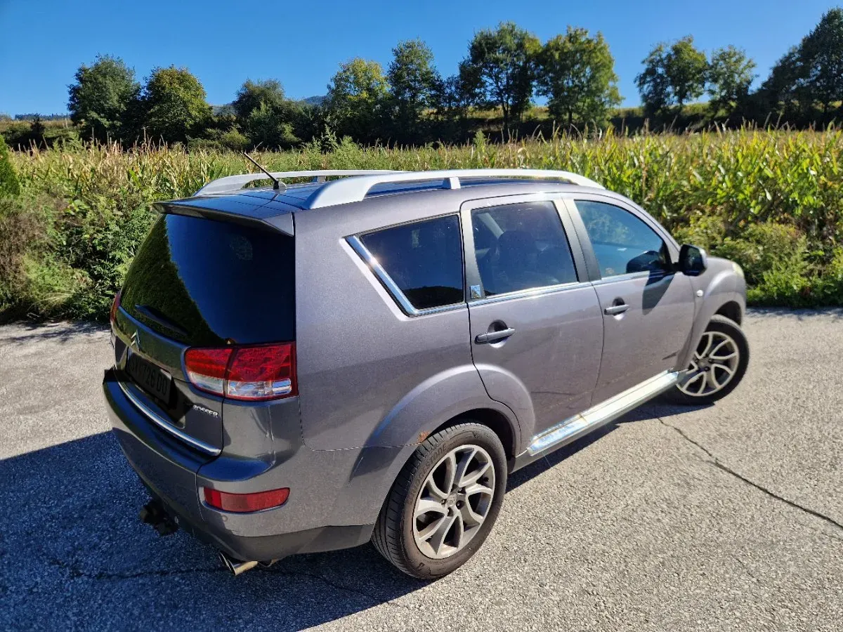 Citroen C-Crosser 2010 photo 2