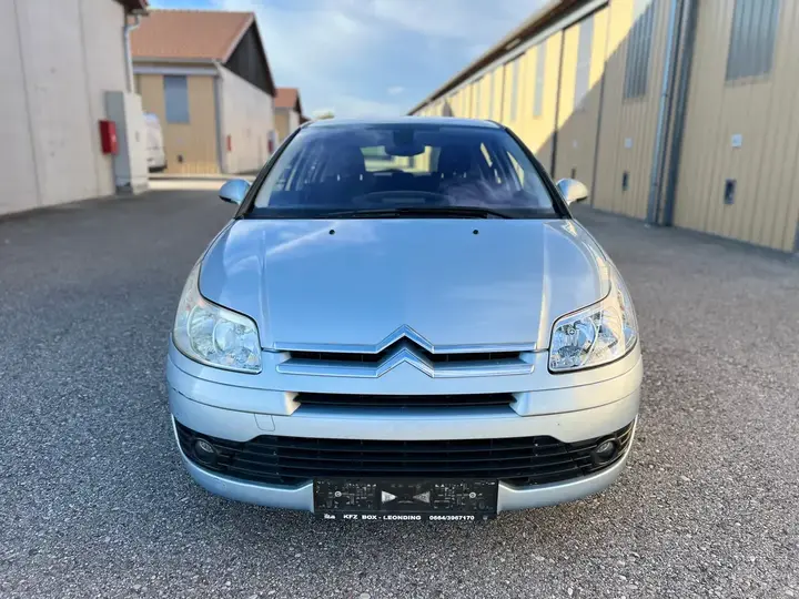Citroen C4 2006 photo 2