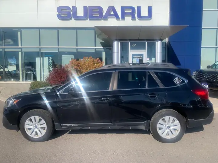 Subaru Outback 2019 photo 2