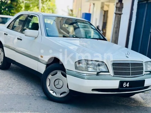 Mercedes-Benz C220