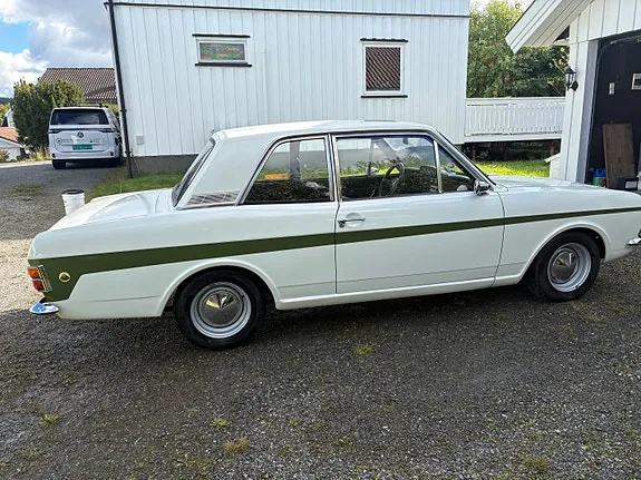 Ford Cortina 1968 photo 3