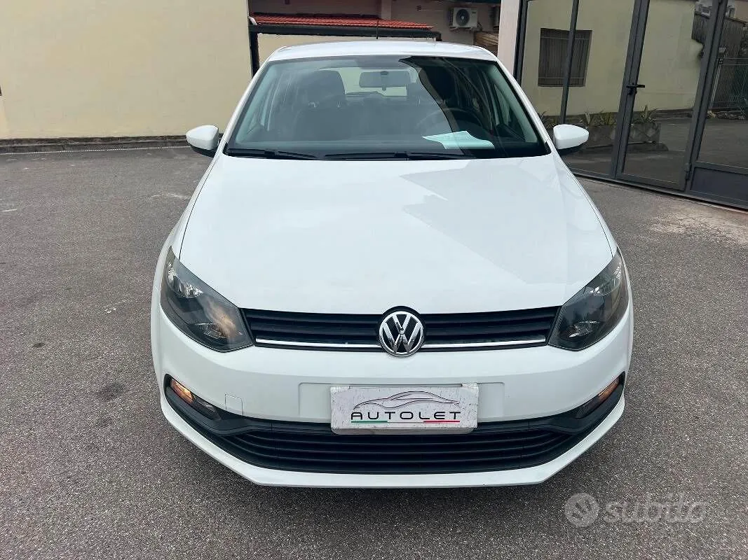 Volkswagen Polo 2016 photo 2