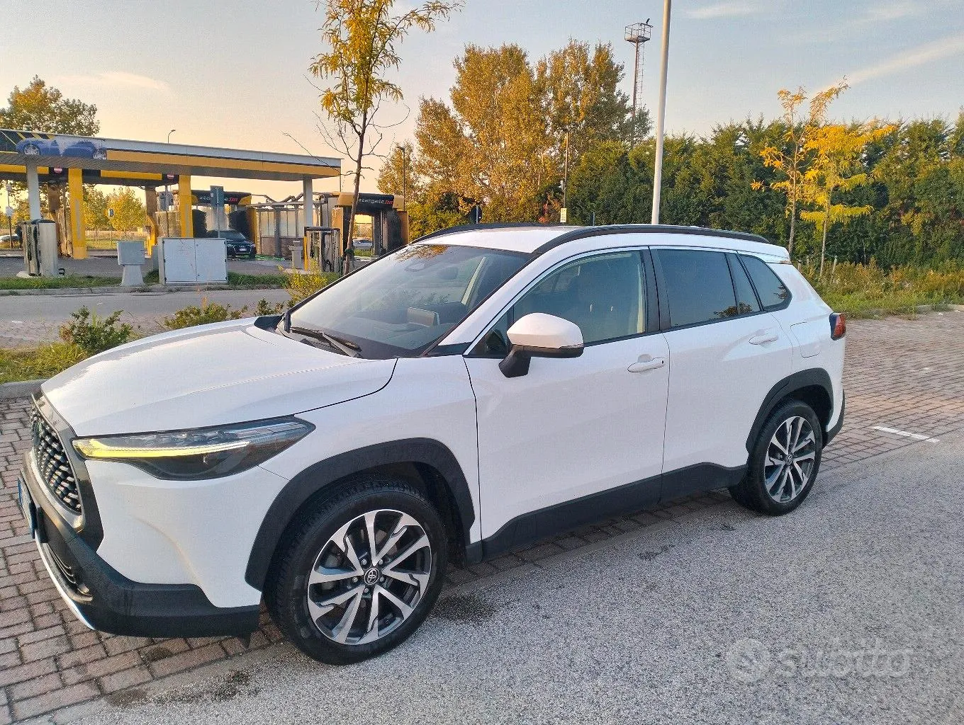 Toyota Corolla Cross 2023 photo 2