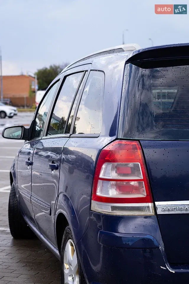 Opel Zafira 2006 photo 2