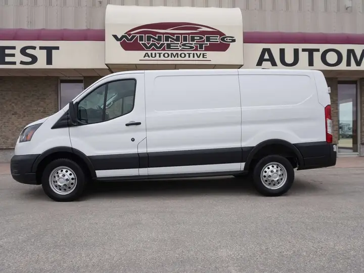 Ford Transit Cargo 2024 photo 3