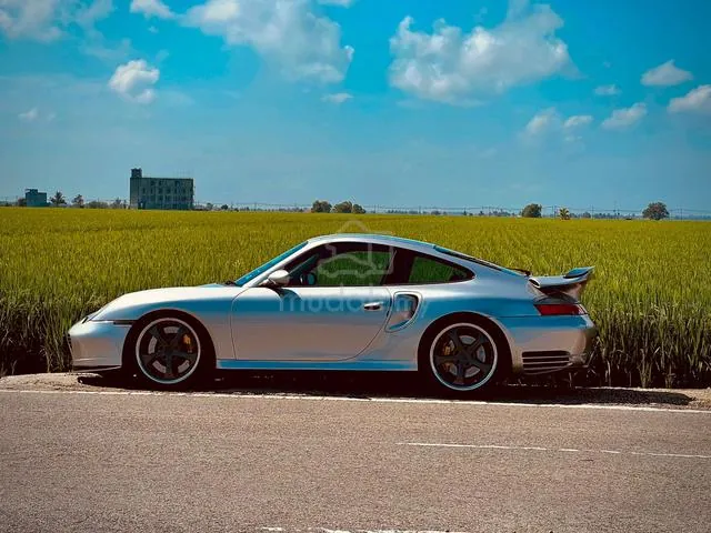 Porsche 911 Turbo
