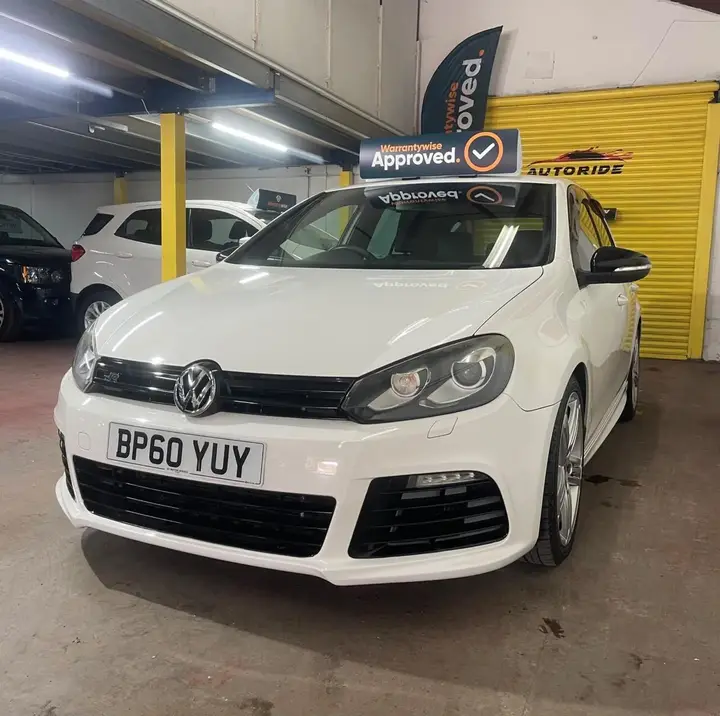 Volkswagen Golf 2011 photo 2