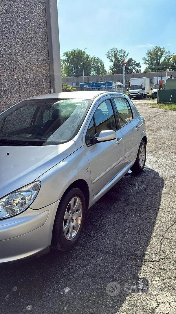 Peugeot 307 2003 photo 2