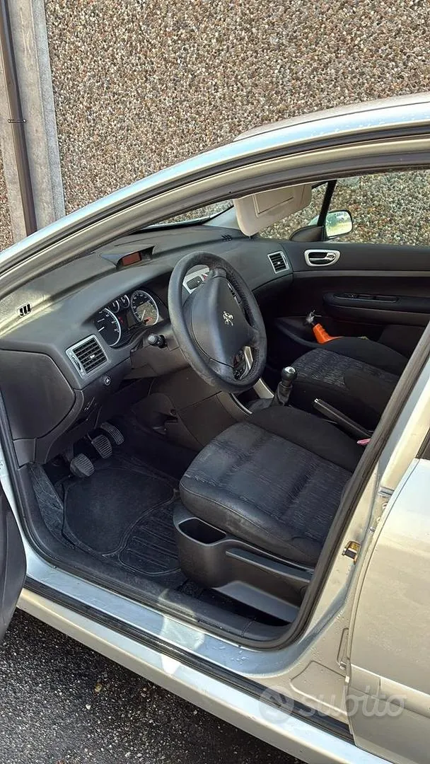 Peugeot 307 2003 photo 5