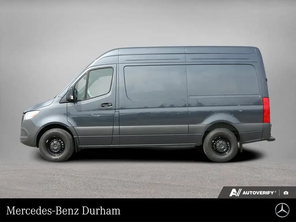 Mercedes-Benz Sprinter 2026 photo 3