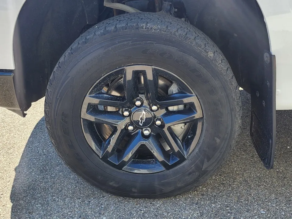 Chevrolet Silverado 1500 2023 photo 5