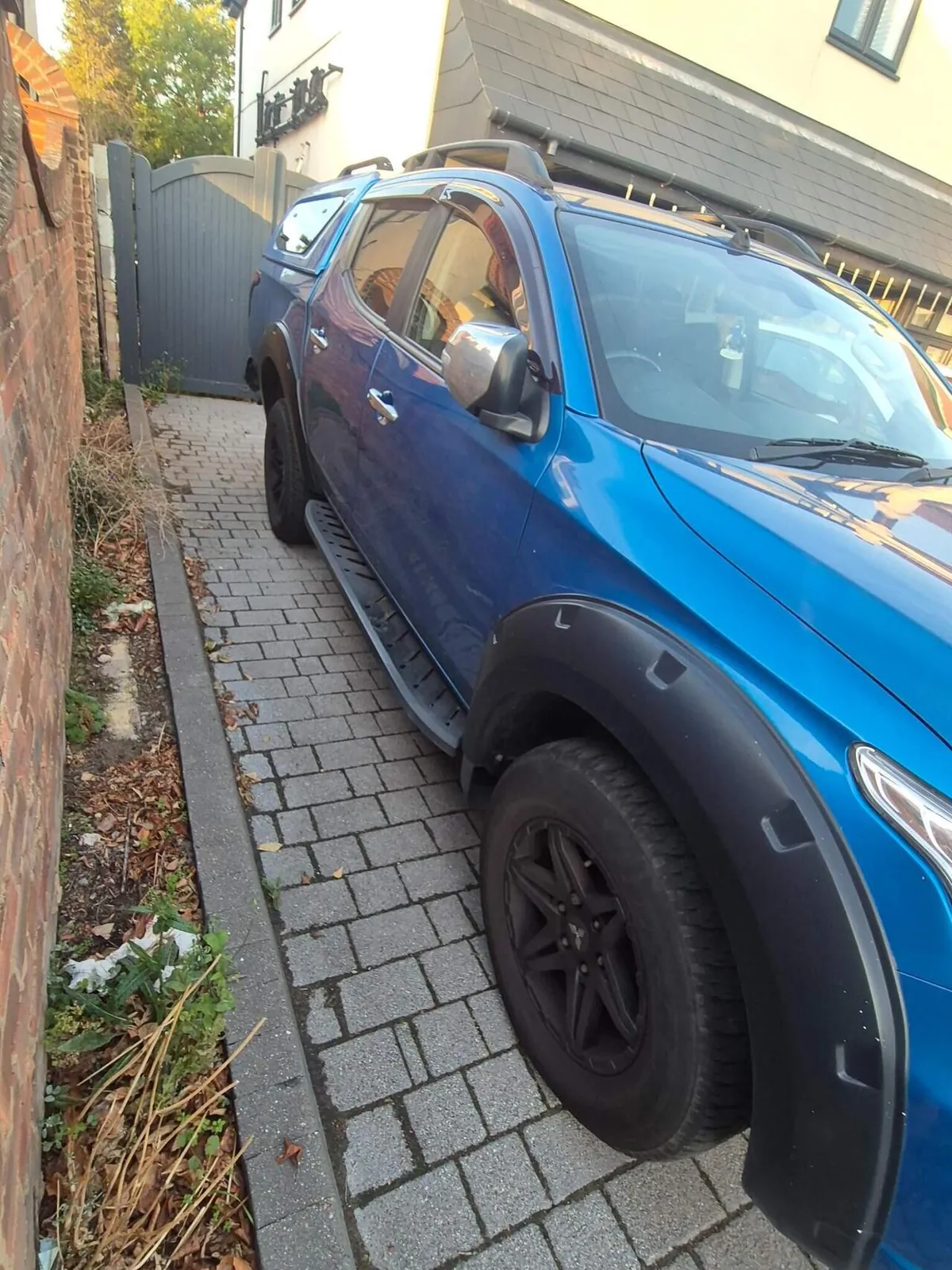 Mitsubishi L200 2017 photo 2