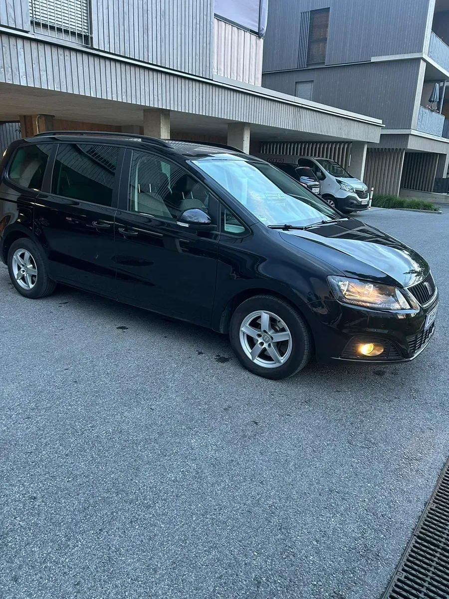 Seat Alhambra 2011 photo 3