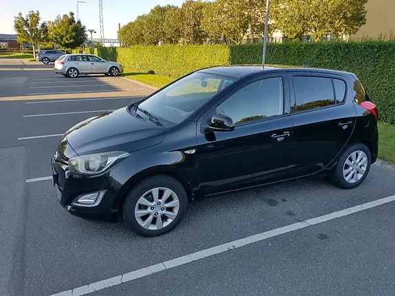 Hyundai I20 2013 photo 3