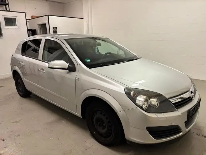 Opel Astra H