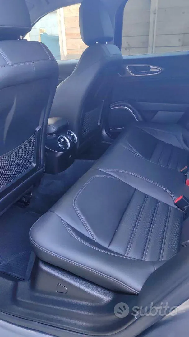 Alfa Romeo Giulia 2020 photo 3