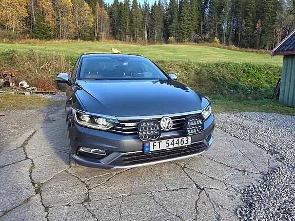 Volkswagen Passat Alltrack 2017 photo 2