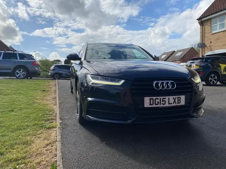 Audi A6 Avant 2015 photo 2