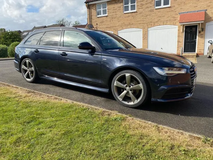 Audi A6 Avant 2015 photo 4