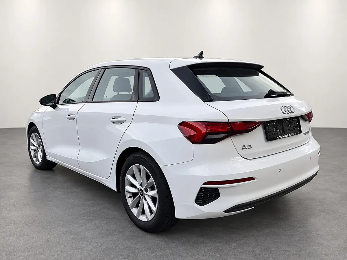 Audi A3 2023 photo 3
