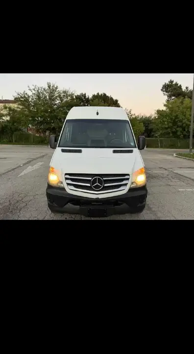 Mercedes-Benz Sprinter Van 2016 photo 2