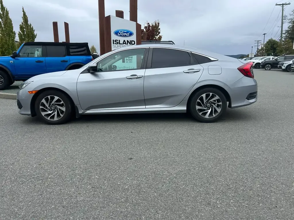 Honda Civic 2018 photo 3