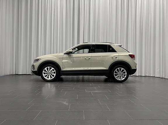 Volkswagen T-Roc 2025 photo 2