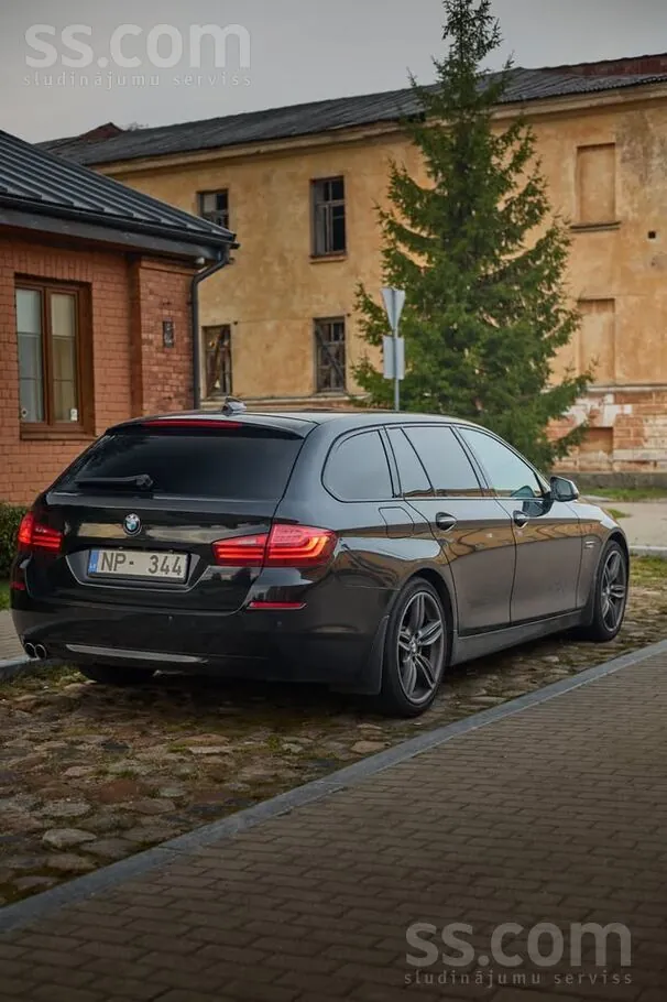 BMW 530 2015 photo 2