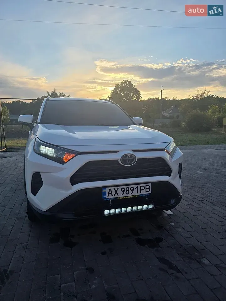 Toyota Rav4 2019 photo 2