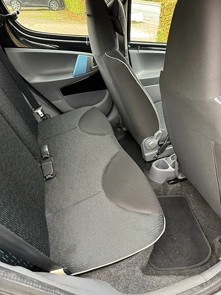 Peugeot 107 2010 photo 5