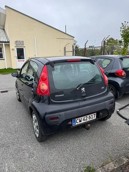 Peugeot 107 2010 photo 3