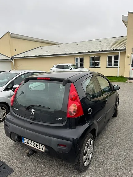 Peugeot 107 2010 photo 4