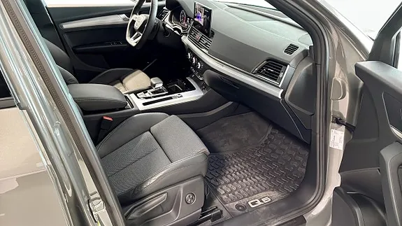 Audi Q5 2024 photo 3